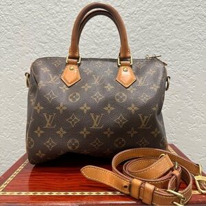 Louis Vuitton Brown Monogram Handbag -  Speedy Bandouliere 25 with Strap Vintage